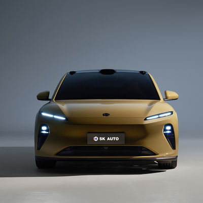 Nio Et5 Lüks Sedan Yepyeni Yüksek Hızlı EV Araç Zekası Sürüş Dayanıklılık Kilometre 1000KM