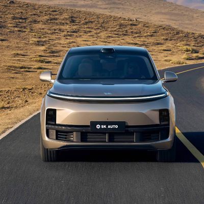 Li Auto Inc., Aileler ve İş için Altı Koltuklu, Büyük Premium Akıllı SUV'si Li L8'i Tanıttı