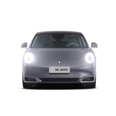 ORA Lightning Cat Limuzin Elektrikli Araba 180Km / h 555-705km Dayanıklılık Orta Ölçekli Saf Elektrikli
