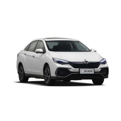 Uzun Seyir Menzili 420km Otomobil EV Dongfeng Venucia D60EV Uzun Seyir Menzili 420km EV Arabaları Aileler İçin