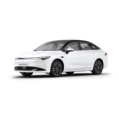 Stokta Ev Araba Xiaopeng P5 Yepyeni 0km Enerji Araçları Aileler için 5 Kişilik otomobil