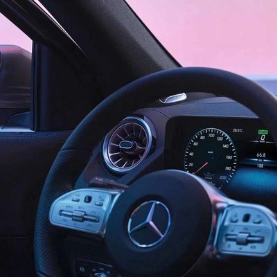 2024 Mercedes Benz EQA 260 Elektrikli Araba Lüks SUV 619km Uzun Menzilli EQA EQB EQC Yeni Enerji Aracı EV Araç