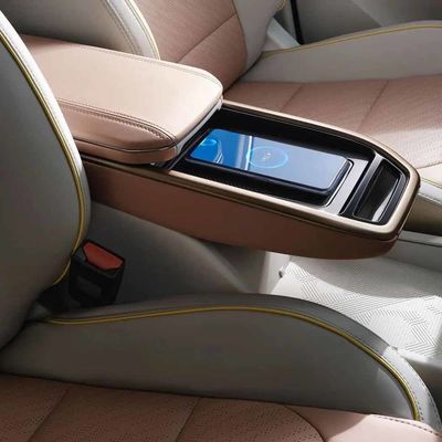 Geely Geometry M6 Orta Boy SUV 150km / H 5 Kapı 5 Kişilik Aile Seyahati İçin