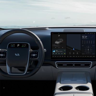Li L6 2024 Hibrit Li Auto L6 Lüks Elektrikli Arabalar 4WD Lixiang L6 Hibrit EV SUV Li L6 Yeni Enerji Araçları