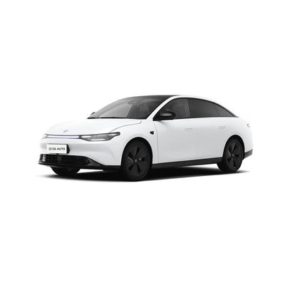 500KM Leapmotor C01 Elektrikli Sedanlar İki Tekerden Çekiş 4 Kapı 5 Koltuklu Panoramik Sunroof