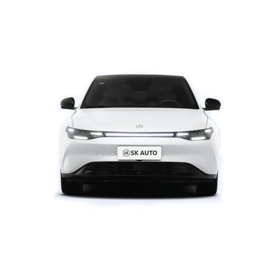 500KM Leapmotor C01 Elektrikli Sedanlar İki Tekerden Çekiş 4 Kapı 5 Koltuklu Panoramik Sunroof