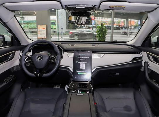 Kullanılmış 400km 160kW elektrikli SUV Weltmeister ikinci el araba iyi durumda düşük kilometrelik siyah