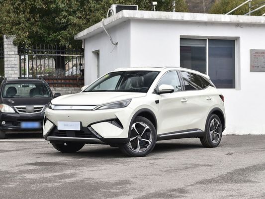 150kW BYD Elektrikli Araba Samrt Sürüş 2025 Yeni Model Yuan Artı Hızlı Şarj EV Aile için Geniş Alan Güneş Çatı
