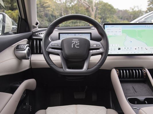 150kW BYD Elektrikli Araba Samrt Sürüş 2025 Yeni Model Yuan Artı Hızlı Şarj EV Aile için Geniş Alan Güneş Çatı