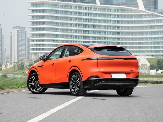 2025 Güçlü Xpeng G6, 68.5/80.8 KWh pil kapasitesi ve 0.2 saatlik hızlı şarj süresi ile uzun menzilli
