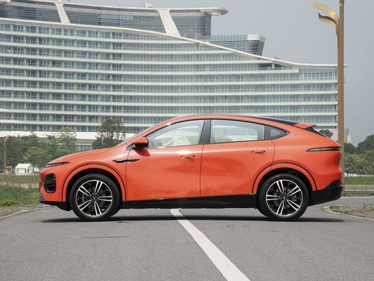 2025 Güçlü Xpeng G6, 68.5/80.8 KWh pil kapasitesi ve 0.2 saatlik hızlı şarj süresi ile uzun menzilli