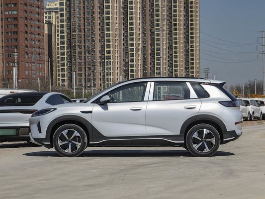 Dokunmatik ekran ekranı İç özellikleri 2025 Model BYD EV Güneş çatısı ve 60.9kWh Pil Enerjisi Hızlı şarj elektrikli araç Sıcak satış