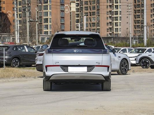 Dokunmatik ekran ekranı İç özellikleri 2025 Model BYD EV Güneş çatısı ve 60.9kWh Pil Enerjisi Hızlı şarj elektrikli araç Sıcak satış