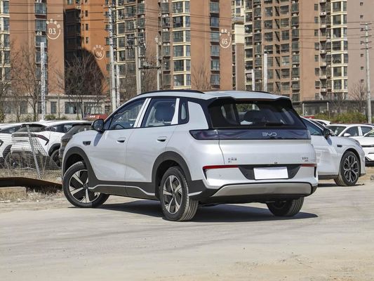Dokunmatik ekran ekranı İç özellikleri 2025 Model BYD EV Güneş çatısı ve 60.9kWh Pil Enerjisi Hızlı şarj elektrikli araç Sıcak satış