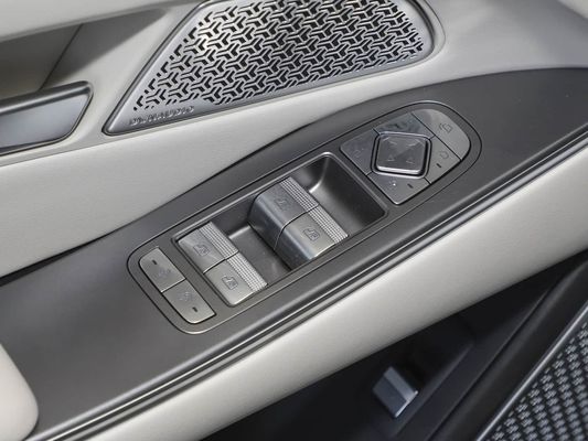 2025 Güçlü Han L BYD Elektrikli Araç, Maksimum Gücü 500 KW ve Deri Dümeni 1000V Yüksek Voltajlı Hızlı Şarj