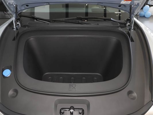 Model Araç 601km menzil 83.2kWh Pil Kapasitesi AWD Hızlı Şarj Güneş Çatı Yüksek Voltajlı Yapı Aile için Konforlu