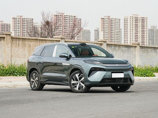 Yeni Sıcak Satış BYD EV Car 2025 Model 100.5 KWh Pil Kapasitesi ve Hızlı Şarj 0.1 Saat 670KM Uzun Menzilli 500kW Güçlü Elektrikli Araba Aile için Büyük Alan 7 Koltuk