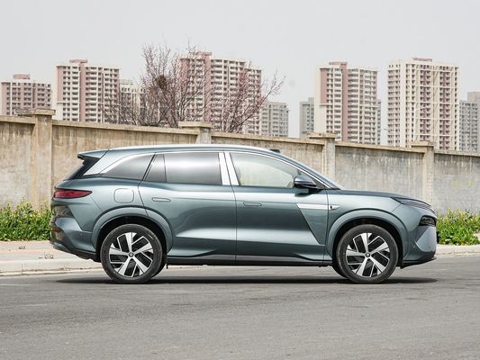 Yeni Sıcak Satış BYD EV Car 2025 Model 100.5 KWh Pil Kapasitesi ve Hızlı Şarj 0.1 Saat 670KM Uzun Menzilli 500kW Güçlü Elektrikli Araba Aile için Büyük Alan 7 Koltuk