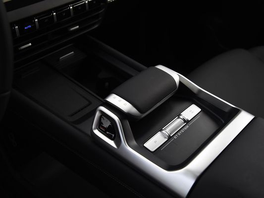 316kW Motor Gücü 2025 Otomobil EV Deepal G318 Çapraz Yollar SUV Hibrit Araç Güneş Çatı ile Hızlı Şarj