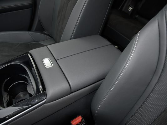 2025 Yeni Model Honda S7 Sıcak Satış Elektrikli Araç Büyük Pil 650km Uzun Menzilli Hızlı Şarj EV Güneş Çatı ile