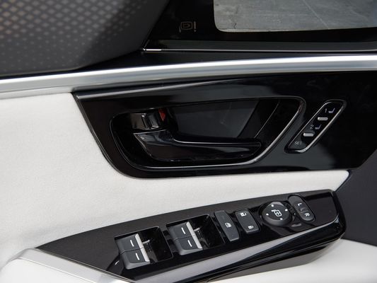 350kW Motor Gücü Tam Elektrikli SUV Honda S7 Uzun Menzilli 650km Hızlı Şarj EV Yeni Sıcak Satış Aile için Güneş Çatı ile