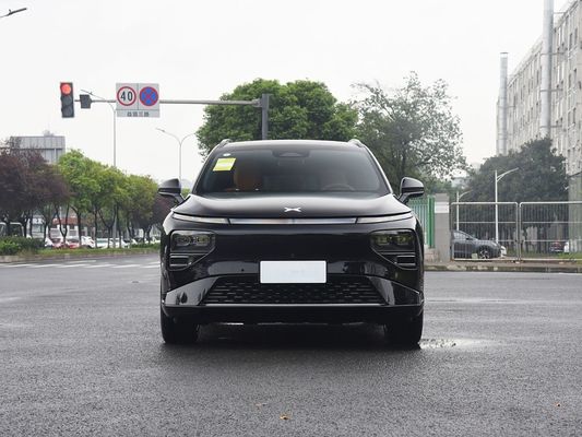 2025 Xpeng G9 Tam Elektrikli SUV 93.1kWh Pil Kapasitesi 423kW Maksimum Motor Gücü 680km Uzun Menzilli ve Güneş Çatı ile Hızlı Şarj