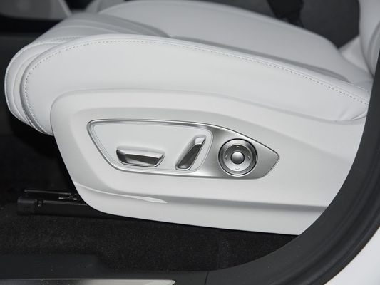2025 Xpeng G9 Tam Elektrikli SUV 93.1kWh Pil Kapasitesi 423kW Maksimum Motor Gücü 680km Uzun Menzilli ve Güneş Çatı ile Hızlı Şarj
