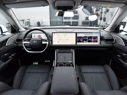 Xpeng G9 Hızlı Şarjlı Elektrikli Araçla Sürüş Deneyiminizi Maksimumlaştırın Max Motor Torku 695N.m Max Motor Gücü 423kW Max Hız 200km/h