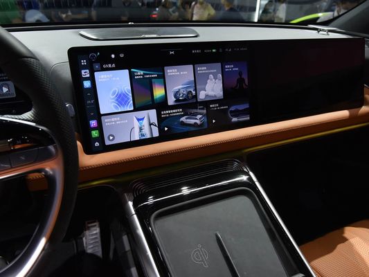 Xpeng G9 Hızlı Şarjlı Elektrikli Araçla Sürüş Deneyiminizi Maksimumlaştırın Max Motor Torku 695N.m Max Motor Gücü 423kW Max Hız 200km/h