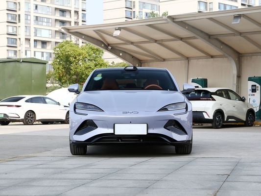 2025 BYD Elektrikli Araç Sile EV Akıllı Model 650KM Uzun Menzilli 80.64kWh Pil Hızlı Şarjlı Sıcak Sunroof ile Satın Alın