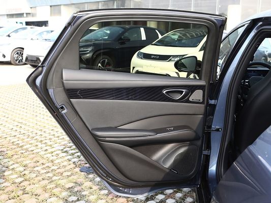 2025 BYD EV Araba Mühürü AWD Performans Uzun menzilli 600KM Hızlı şarj elektrikli araba Dört tekerlekli tahrikli elektrikli araç güneş çatısı ile