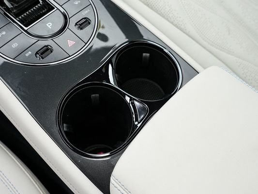 2025 BYD Elektrikli Araç Mühürü 06GT 0.33 Saat Hızlı Şarj Zamanı ve Performansı Uzun Menzilli 550KM Aile için Güneş Çatı ile Büyük Pil