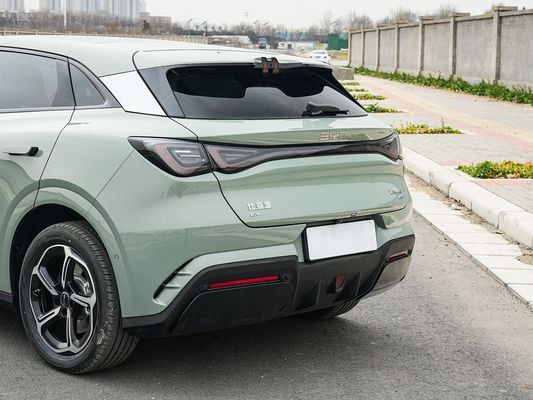 2025 BYD Elektrikli Araç Mühürü 06GT 0.33 Saat Hızlı Şarj Zamanı ve Performansı Uzun Menzilli 550KM Aile için Güneş Çatı ile Büyük Pil