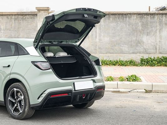 2025 BYD Elektrikli Araç Mühürü 06GT 0.33 Saat Hızlı Şarj Zamanı ve Performansı Uzun Menzilli 550KM Aile için Güneş Çatı ile Büyük Pil