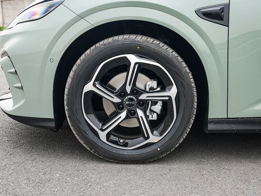 2025 BYD Elektrikli Araç Mühürü 06GT 0.33 Saat Hızlı Şarj Zamanı ve Performansı Uzun Menzilli 550KM Aile için Güneş Çatı ile Büyük Pil