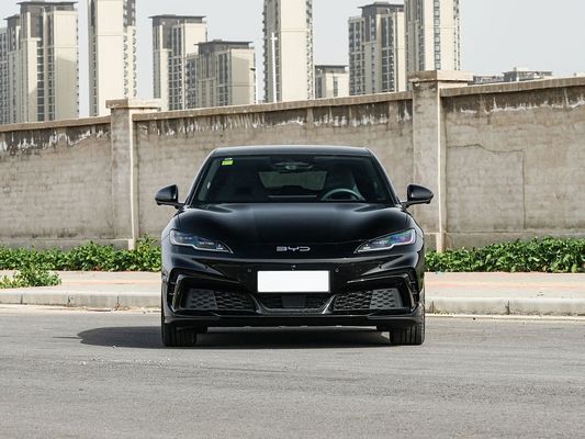2025 Seal 06 GT 310kW Maksimum Motor Gücü BYD EV 605km menzil ve 72.96kWh Pil Kapasitesi ile mükemmel performanslı güneş çatısı elektrikli araba