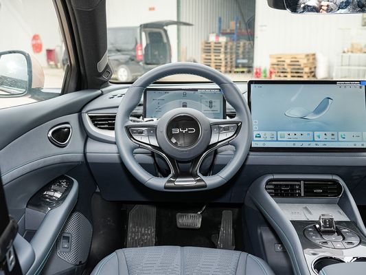 2025 Seal 06 GT 310kW Maksimum Motor Gücü BYD EV 605km menzil ve 72.96kWh Pil Kapasitesi ile mükemmel performanslı güneş çatısı elektrikli araba