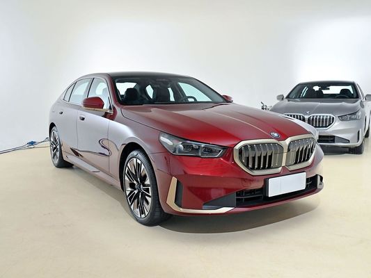 2025 BMW I5 Lüks Elektrikli Arabalar İyi Performans xDrive Uzun Menzilli 651KM Hızlı Şarj EV Yeni Model Sedan Sunroof ile BMW 5 Serisi