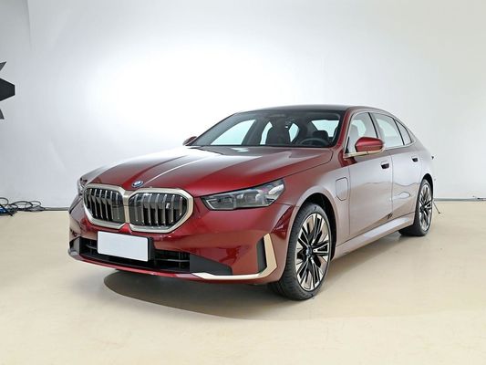 2025 BMW I5 Lüks Elektrikli Arabalar İyi Performans xDrive Uzun Menzilli 651KM Hızlı Şarj EV Yeni Model Sedan Sunroof ile BMW 5 Serisi