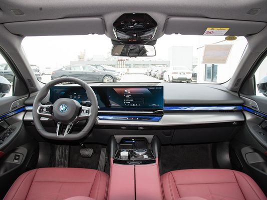 2025 BMW I5 Lüks Elektrikli Arabalar İyi Performans xDrive Uzun Menzilli 651KM Hızlı Şarj EV Yeni Model Sedan Sunroof ile BMW 5 Serisi