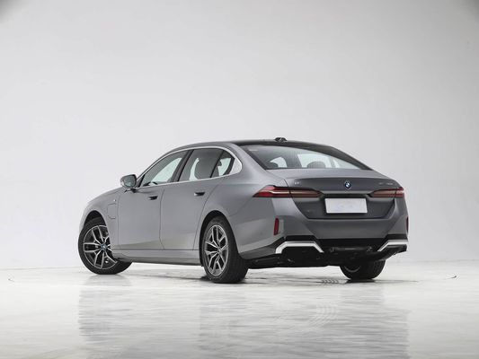 Yeni Model BMW I5 eDrive 2025 Sıcak Satış Elektrikli Araç Uzun Menzilli 700KM'den Fazla EV Hızlı Şarj Limousine Sedan Sunroof Büyük Alan