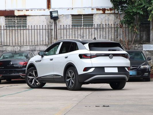 600 km menzil ve açılamaz panorama güneş çatısı olan yenilmez performanslı VW ID4 kullanılmış elektrikli araba