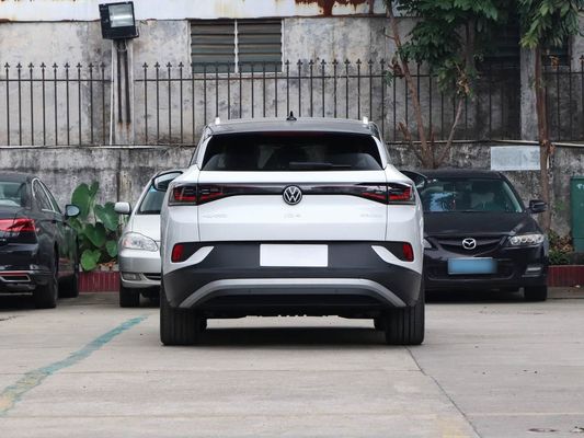 600 km menzil ve açılamaz panorama güneş çatısı olan yenilmez performanslı VW ID4 kullanılmış elektrikli araba
