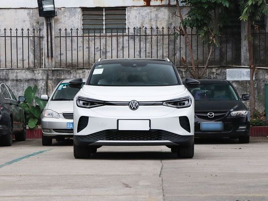 600 km menzil ve açılamaz panorama güneş çatısı olan yenilmez performanslı VW ID4 kullanılmış elektrikli araba